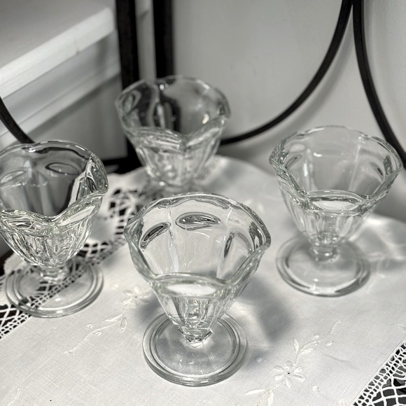 Anchor Hocking Ice Cream/Sherbet Cups. Set of 4 - Picture 6 of 9